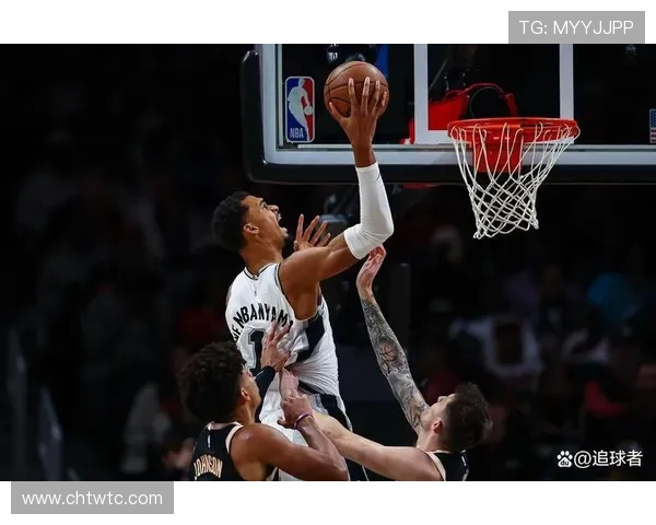 马刺与老鹰精彩对决录像回放全程回顾与分析